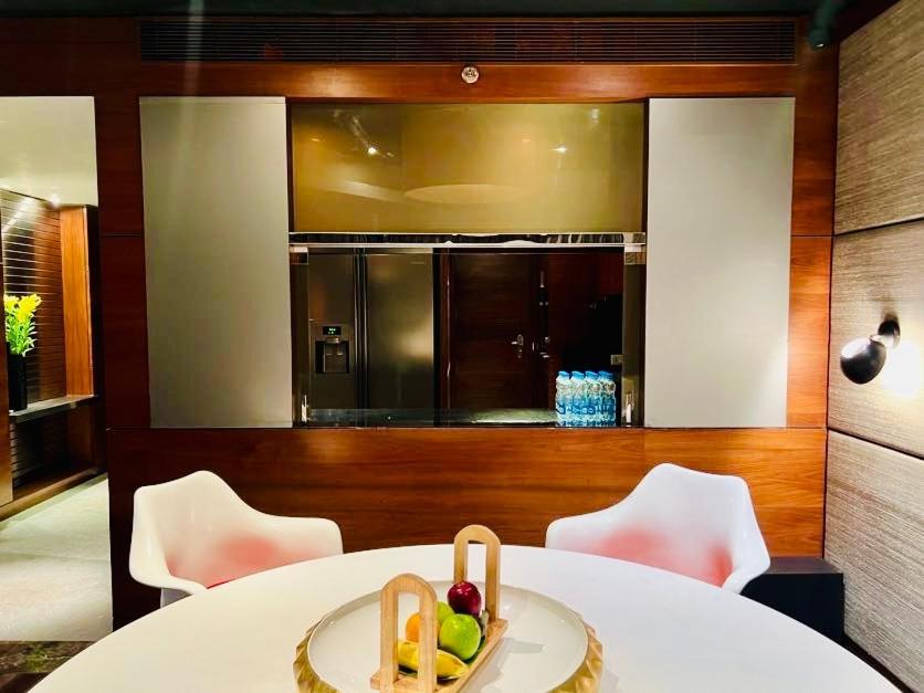 The Park Hyderabad, Banjara Hills near Hussain Sagar Lake Bagian luar foto The kitchen of a suite