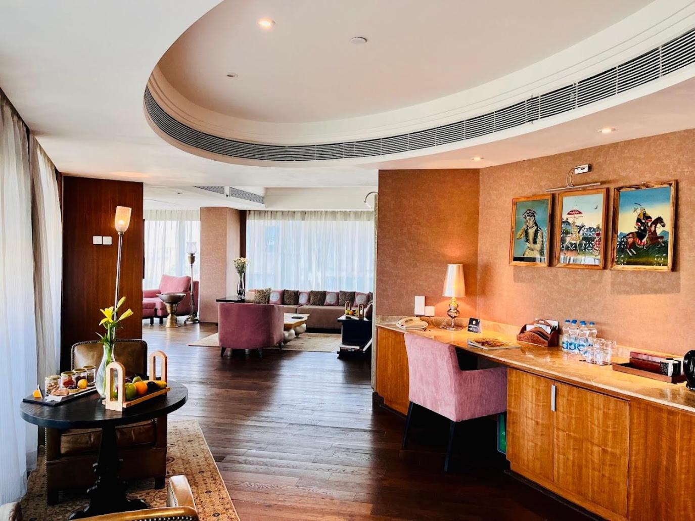 The Park Hyderabad, Banjara Hills near Hussain Sagar Lake Bagian luar foto A suite at the hotel
