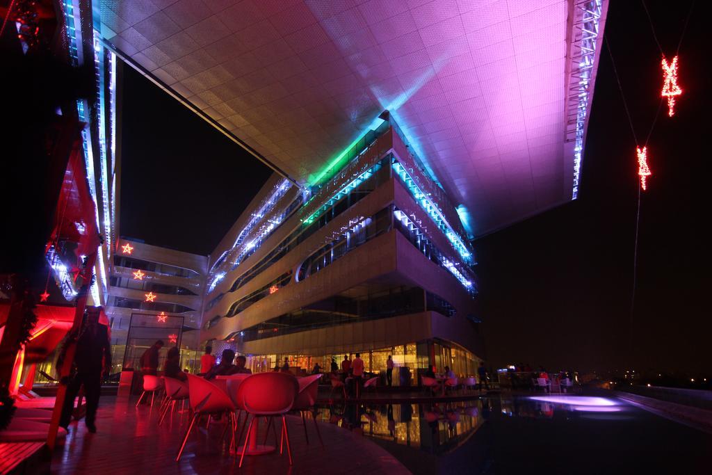 The Park Hyderabad, Banjara Hills near Hussain Sagar Lake Bagian luar foto The Sky Bar at the 1018