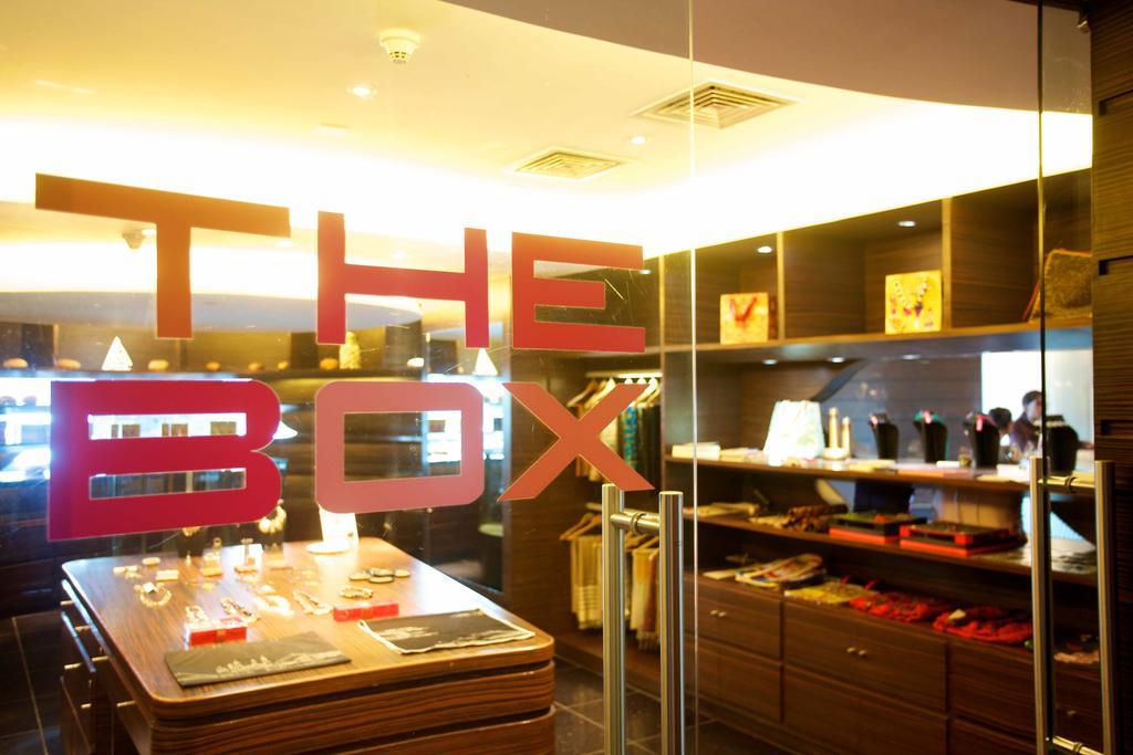 The Park Hyderabad, Banjara Hills near Hussain Sagar Lake Bagian luar foto The Box