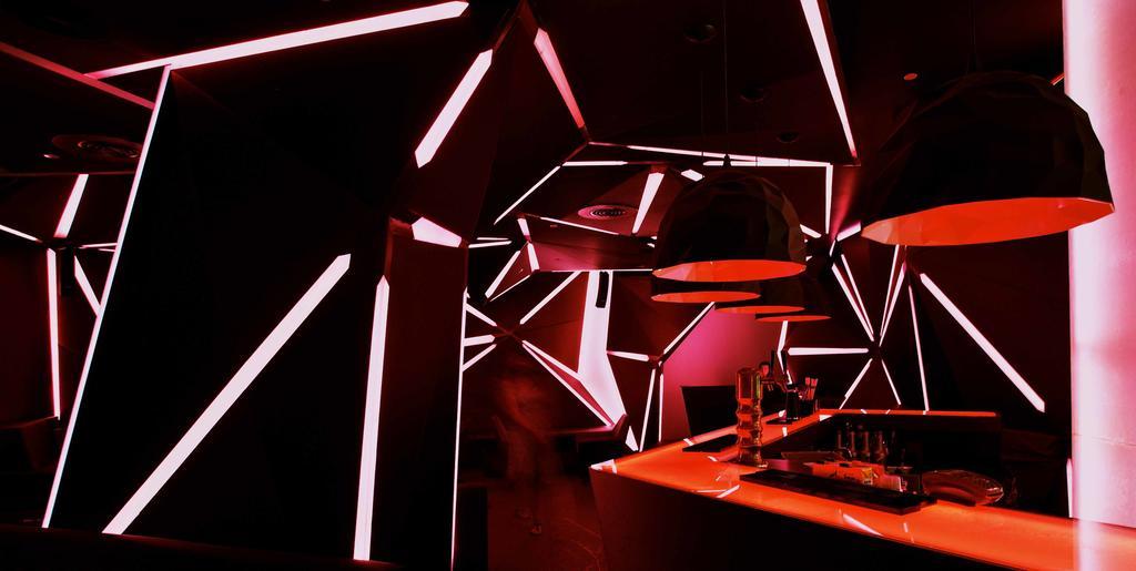 The Park Hyderabad, Banjara Hills near Hussain Sagar Lake Bagian luar foto The interior of the nightclub
