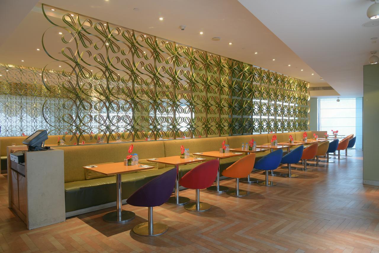 The Park Hyderabad, Banjara Hills near Hussain Sagar Lake Bagian luar foto Interior of the restaurant